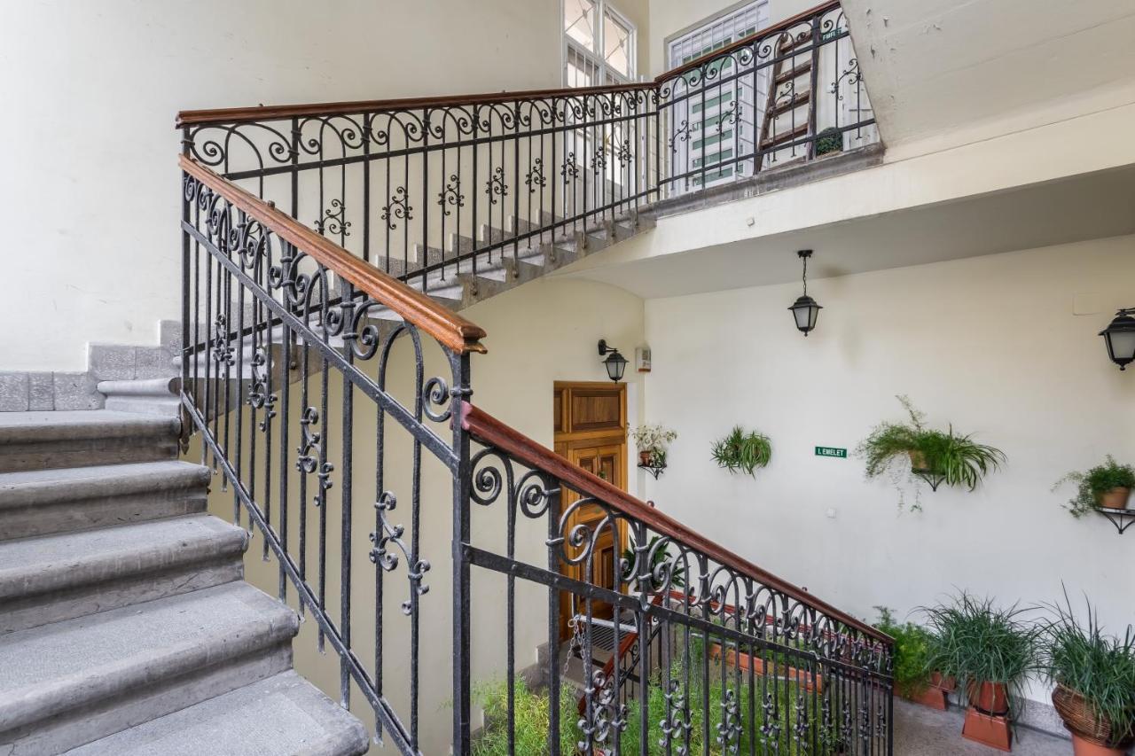 Luxury Apartment With Free Garage And Balcony In The Center Budapest Extérieur photo